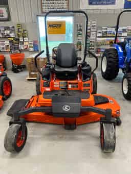 ZERO TURN MOWER, KUBOTA ZD1211L72