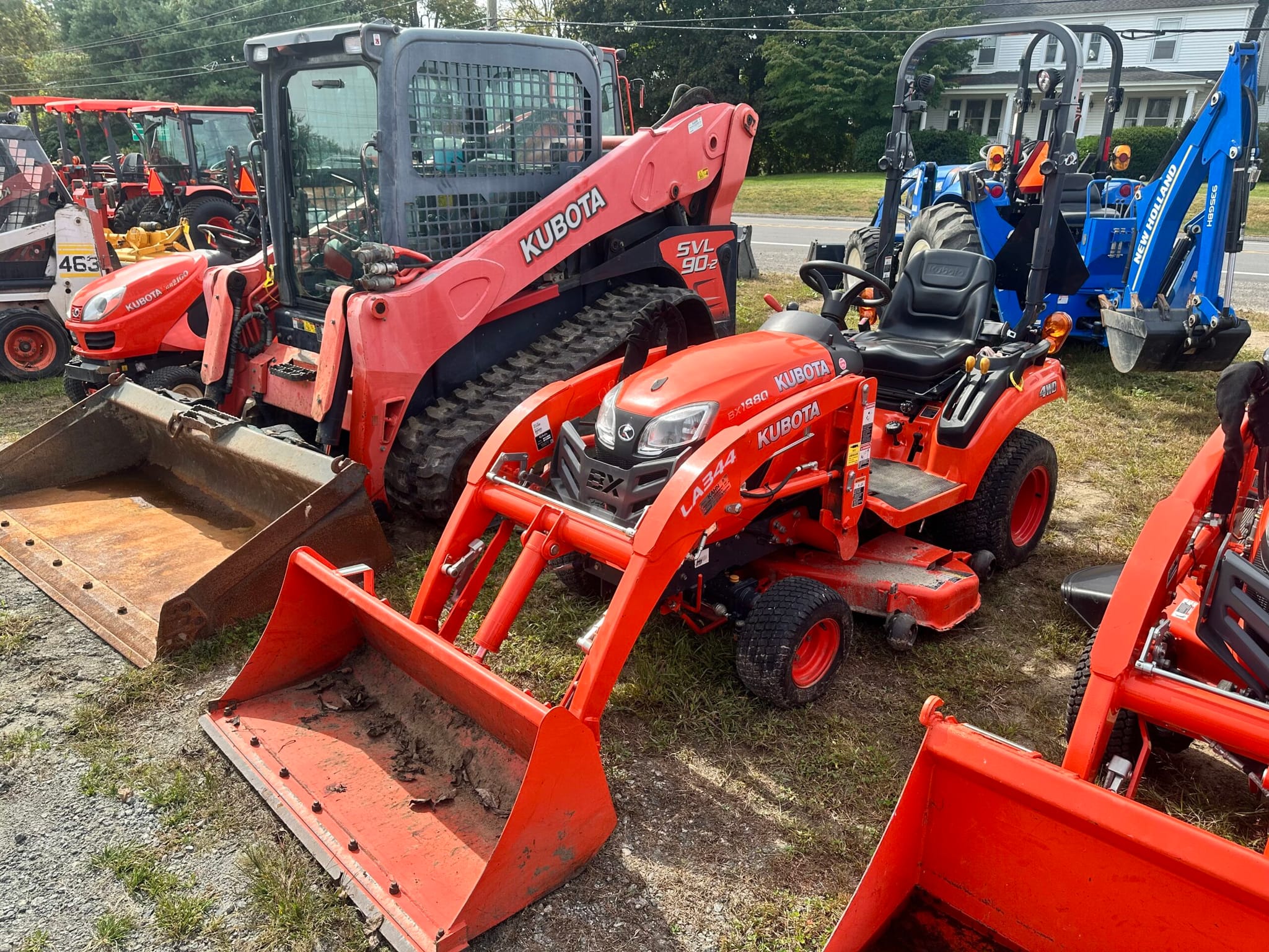 TRACTOR-LOADER-MOWER, KUBOTA BX1880V