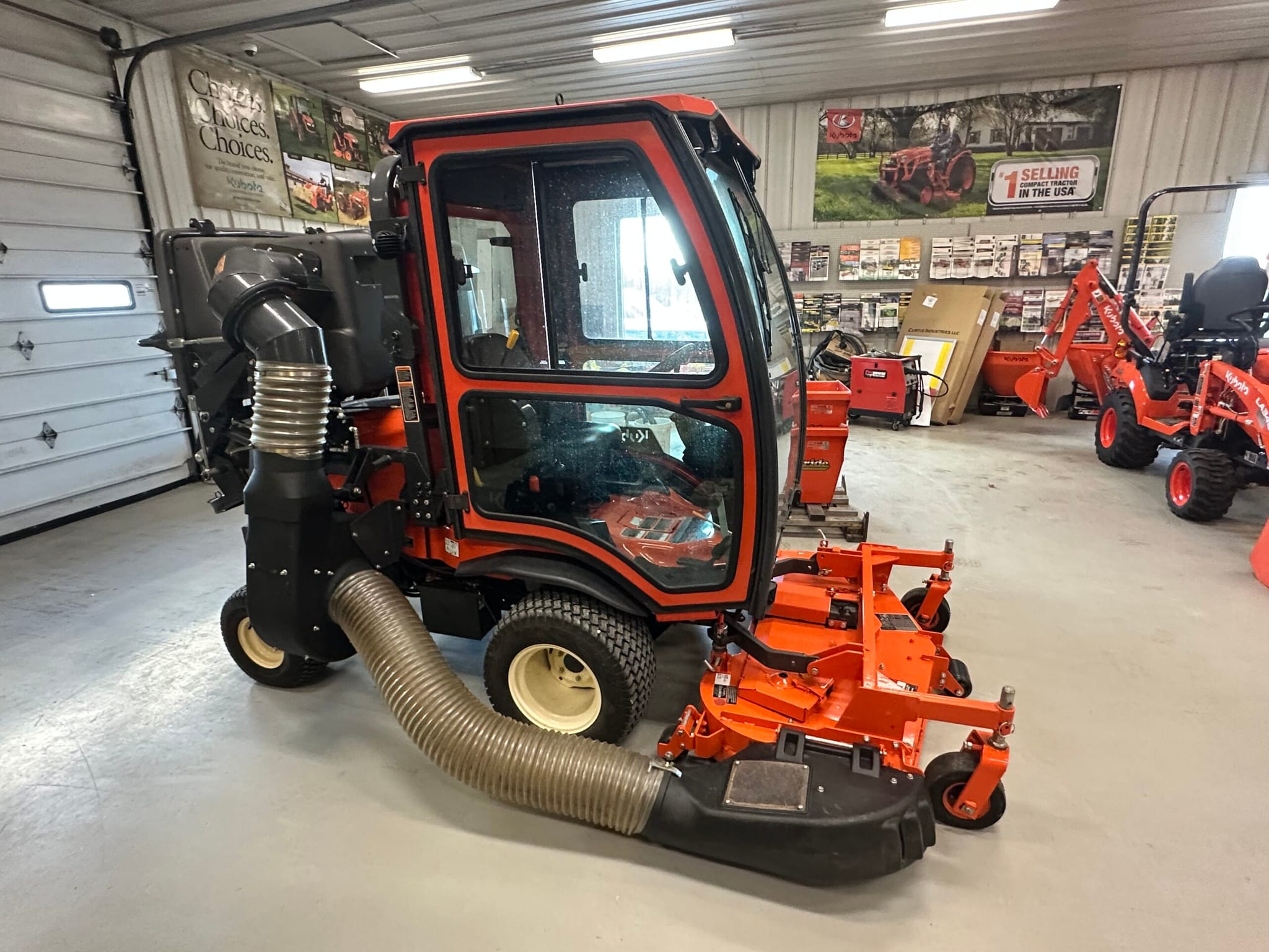 TRACTOR-MOWER, KUBOTA F3990
