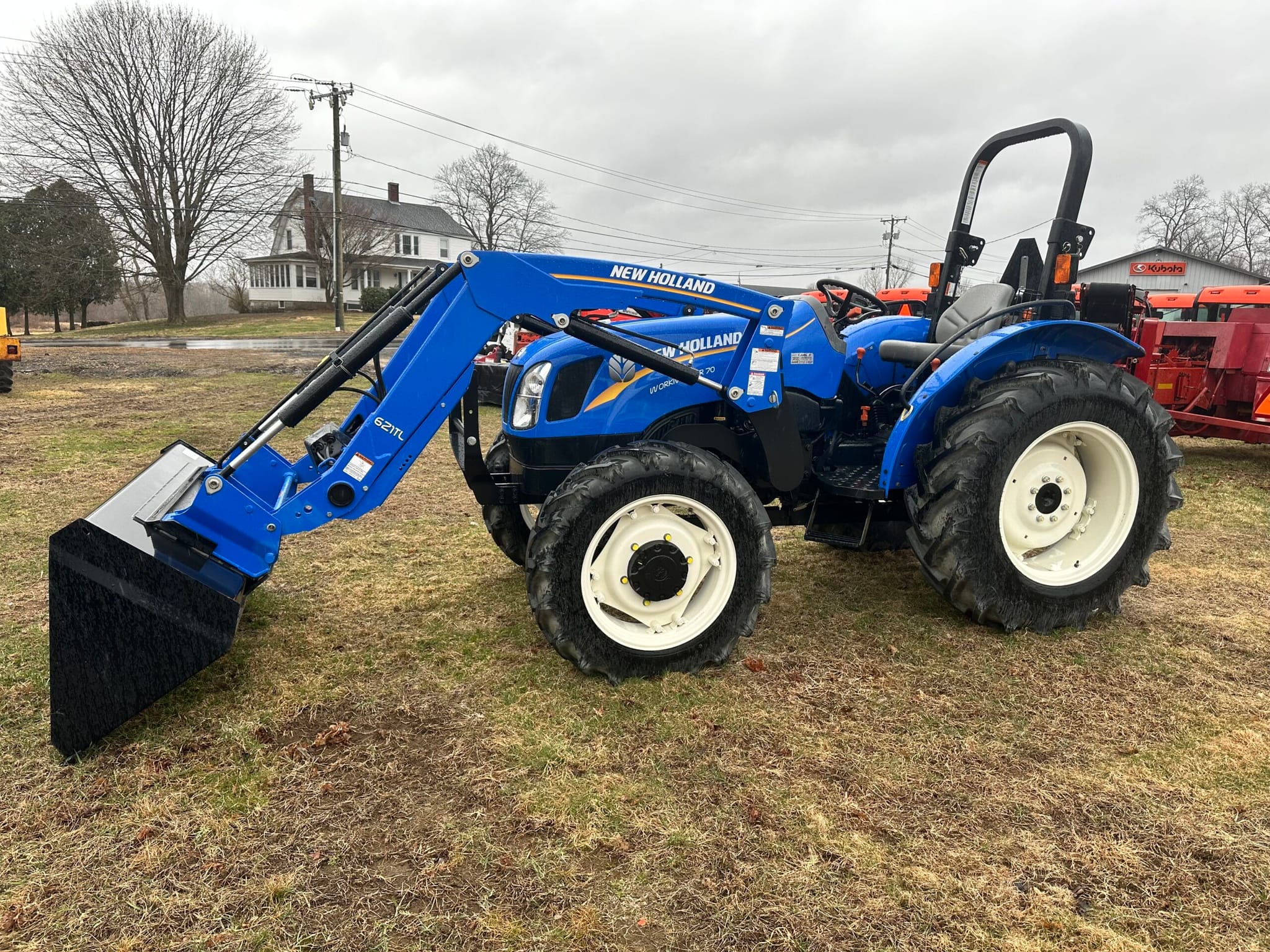 TRACTOR-LOADER, NEW HOLLAND WORKMASTER 70