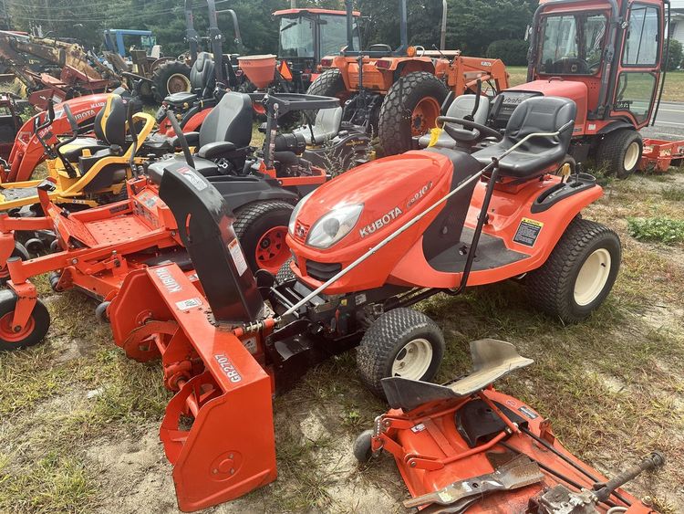 GARDEN TRACTOR-SNOWBLOWER
