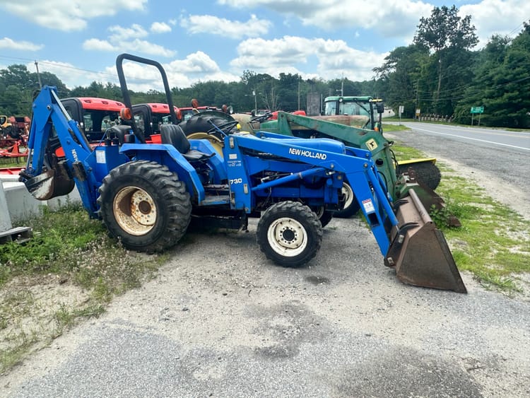 **SALE PENDING** TRACTOR, L-B; NEW HOLLAND TC30